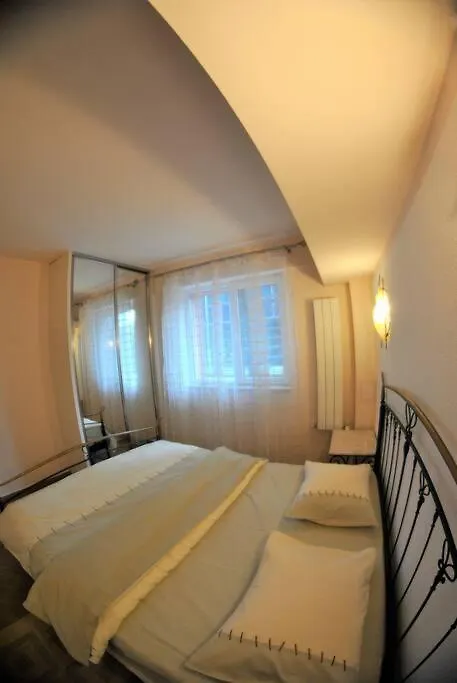 Modern & Central Apartment In North Of Bucureşti