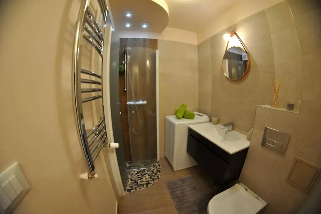 Modern & Central Apartment In North Of Bucureşti
