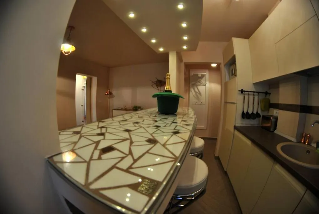 Modern & Central Apartment In North Of Bucharest